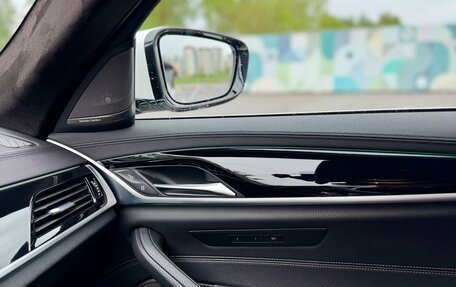 BMW 5 серия, 2019 год, 4 800 000 рублей, 16 фотография