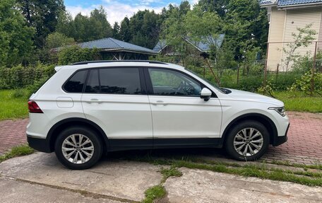 Volkswagen Tiguan II, 2020 год, 2 990 000 рублей, 8 фотография