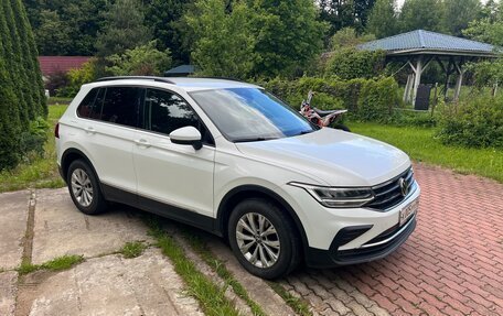 Volkswagen Tiguan II, 2020 год, 2 990 000 рублей, 9 фотография