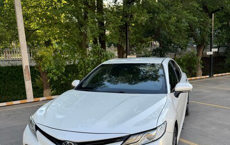 Toyota Camry, 2019 год, 2 600 000 рублей, 9 фотография