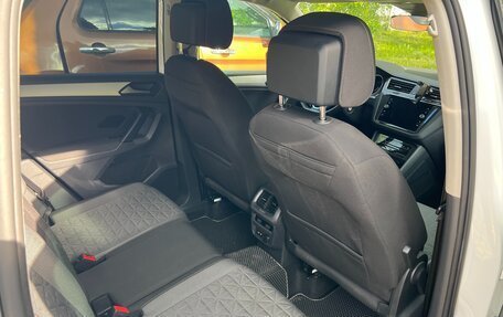 Volkswagen Tiguan II, 2020 год, 2 990 000 рублей, 13 фотография
