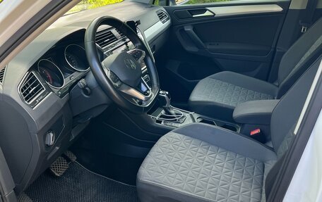 Volkswagen Tiguan II, 2020 год, 2 990 000 рублей, 18 фотография
