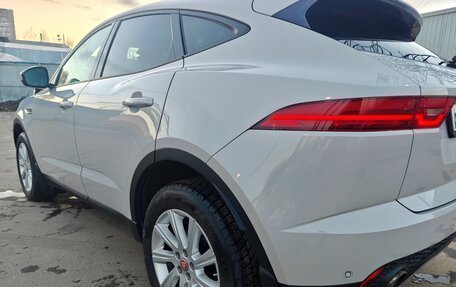 Jaguar E-Pace, 2018 год, 2 450 000 рублей, 4 фотография