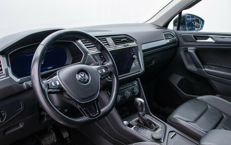 Volkswagen Tiguan II, 2018 год, 2 750 000 рублей, 10 фотография