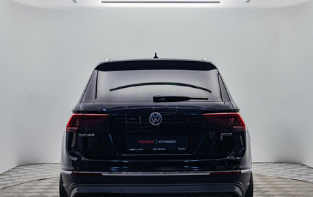 Volkswagen Tiguan II, 2018 год, 2 750 000 рублей, 4 фотография