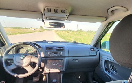 Skoda Fabia II, 2010 год, 750 000 рублей, 18 фотография
