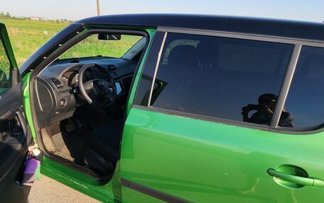 Skoda Fabia II, 2010 год, 750 000 рублей, 23 фотография