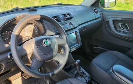 Skoda Fabia II, 2010 год, 750 000 рублей, 24 фотография