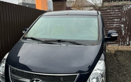 Hyundai Grand Starex Grand Starex I рестайлинг 2, 2012 год, 550 000 рублей, 1 фотография