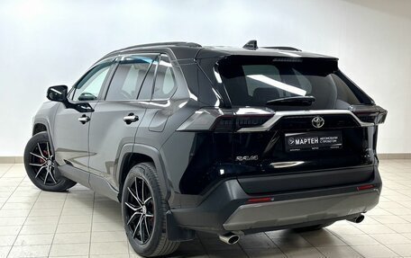 Toyota RAV4, 2020 год, 3 370 000 рублей, 6 фотография