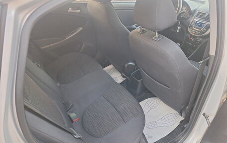 Hyundai Solaris II рестайлинг, 2014 год, 725 000 рублей, 9 фотография