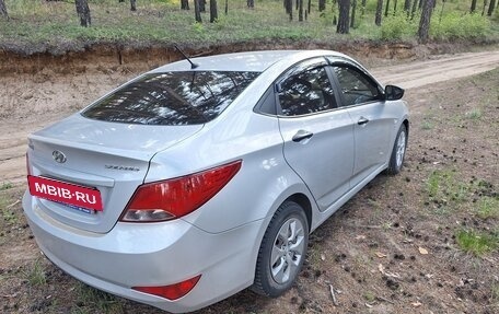 Hyundai Solaris II рестайлинг, 2014 год, 725 000 рублей, 3 фотография