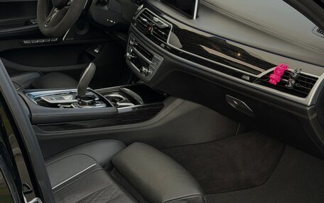BMW 7 серия, 2018 год, 5 800 000 рублей, 17 фотография
