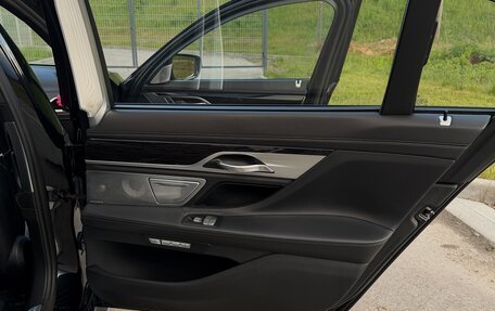 BMW 7 серия, 2018 год, 5 800 000 рублей, 19 фотография