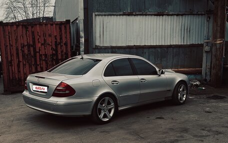 Mercedes-Benz E-Класс, 2004 год, 450 000 рублей, 4 фотография