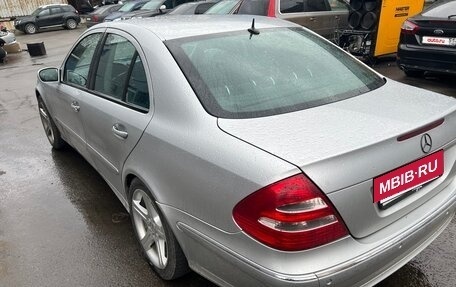 Mercedes-Benz E-Класс, 2004 год, 450 000 рублей, 7 фотография