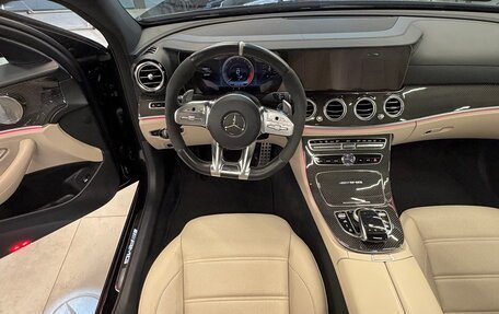 Mercedes-Benz E-Класс AMG, 2018 год, 7 950 000 рублей, 36 фотография