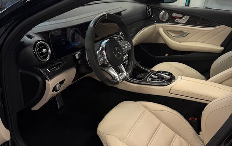Mercedes-Benz E-Класс AMG, 2018 год, 7 950 000 рублей, 31 фотография