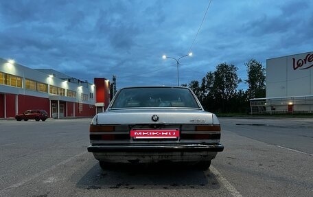 BMW 5 серия, 1986 год, 300 000 рублей, 5 фотография