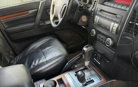 Mitsubishi Pajero IV, 2007 год, 1 500 000 рублей, 8 фотография