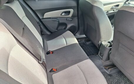 Chevrolet Cruze II, 2011 год, 379 000 рублей, 17 фотография