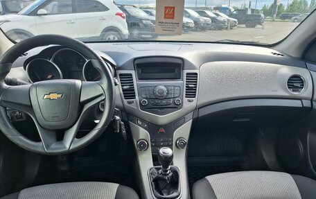Chevrolet Cruze II, 2011 год, 379 000 рублей, 16 фотография