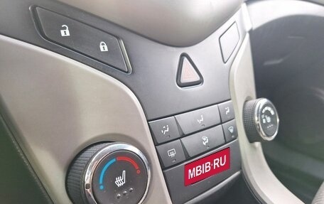 Chevrolet Cruze II, 2011 год, 379 000 рублей, 21 фотография