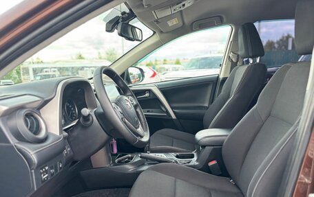 Toyota RAV4, 2016 год, 2 550 000 рублей, 7 фотография