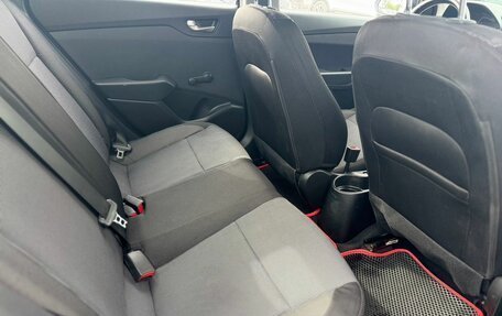 Hyundai Solaris II рестайлинг, 2017 год, 1 200 000 рублей, 18 фотография