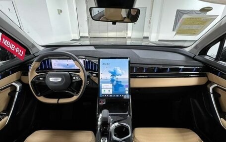 Geely Atlas, 2023 год, 2 950 000 рублей, 11 фотография