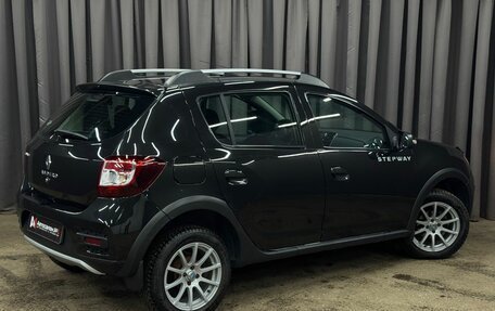 Renault Sandero II рестайлинг, 2015 год, 769 777 рублей, 2 фотография