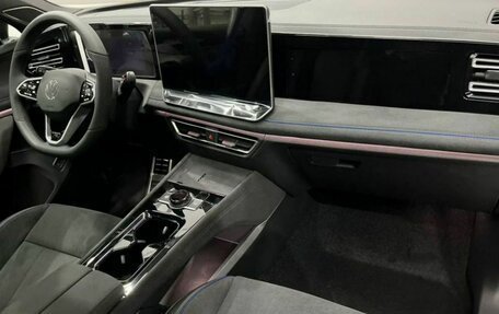 Volkswagen Tiguan II, 2026 год, 4 549 000 рублей, 11 фотография