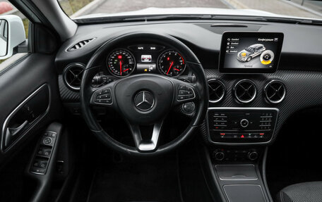 Mercedes-Benz GLA, 2018 год, 2 299 000 рублей, 14 фотография