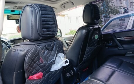 Mitsubishi Pajero IV, 2008 год, 1 550 000 рублей, 11 фотография