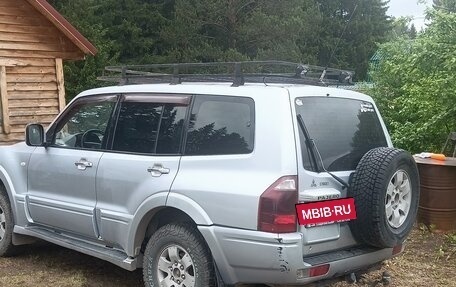 Mitsubishi Pajero III рестайлинг, 2004 год, 850 000 рублей, 4 фотография