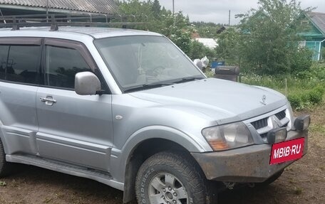Mitsubishi Pajero III рестайлинг, 2004 год, 850 000 рублей, 2 фотография