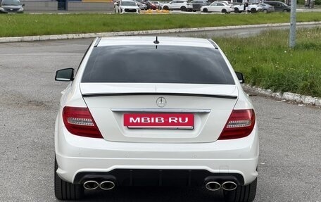 Mercedes-Benz C-Класс, 2011 год, 2 050 000 рублей, 4 фотография