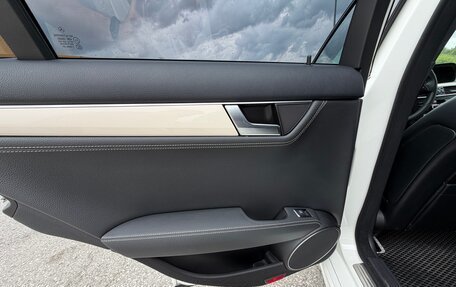 Mercedes-Benz C-Класс, 2011 год, 2 050 000 рублей, 12 фотография