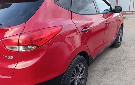 Hyundai ix35 I рестайлинг, 2013 год, 1 150 000 рублей, 2 фотография