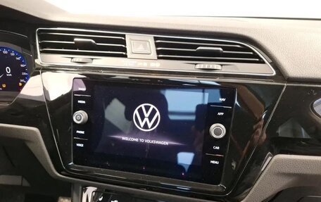 Volkswagen Touran III, 2023 год, 2 832 000 рублей, 9 фотография