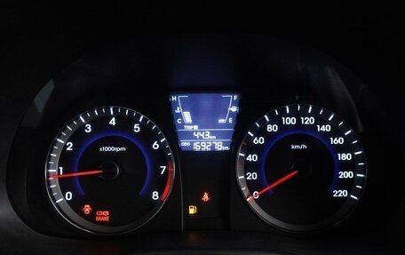 Hyundai Solaris II рестайлинг, 2012 год, 799 000 рублей, 12 фотография