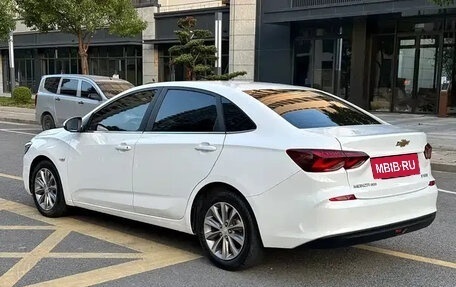 Chevrolet Monza, 2022 год, 1 100 000 рублей, 7 фотография