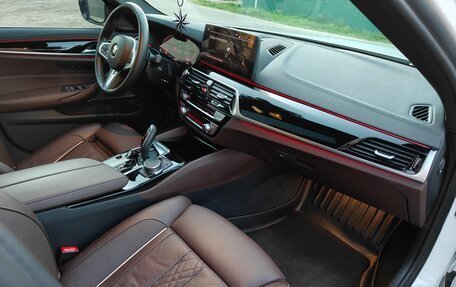 BMW 5 серия, 2021 год, 6 190 000 рублей, 17 фотография