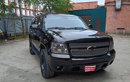 Chevrolet Tahoe III, 2012 год, 1 900 000 рублей, 1 фотография