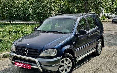 Mercedes-Benz M-Класс, 1998 год, 449 000 рублей, 1 фотография