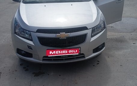 Chevrolet Cruze II, 2011 год, 630 000 рублей, 2 фотография