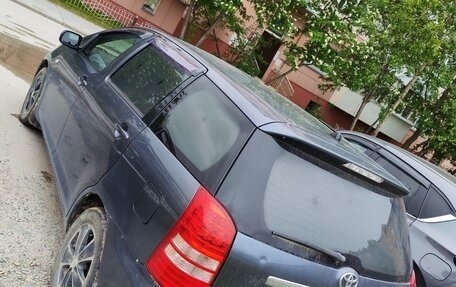 Toyota Wish II, 2003 год, 700 000 рублей, 3 фотография