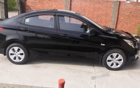 Hyundai Solaris II рестайлинг, 2014 год, 1 050 000 рублей, 3 фотография