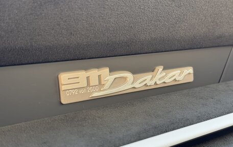 Porsche 911, 2022 год, 35 000 000 рублей, 15 фотография