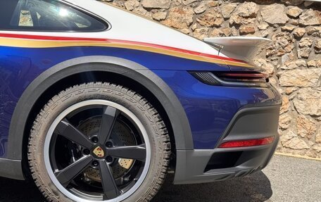 Porsche 911, 2022 год, 35 000 000 рублей, 18 фотография